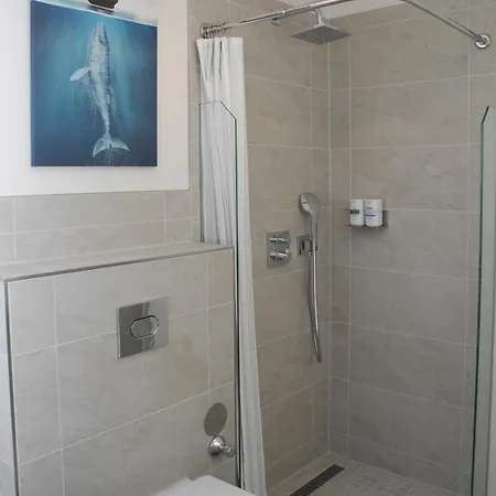 Comfortably On Vacation - In *